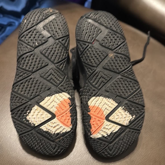 Size 11c Boys Nike Kybrid S2 - Picture 5 of 5